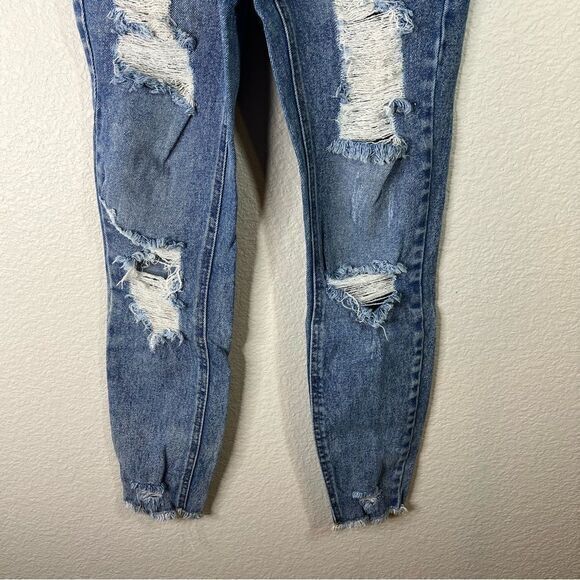 Tinseltown Womens Distressed Jeans Medium Wash Denim Stretch Hi Rise Blue Size 3 - Picture 3 of 7